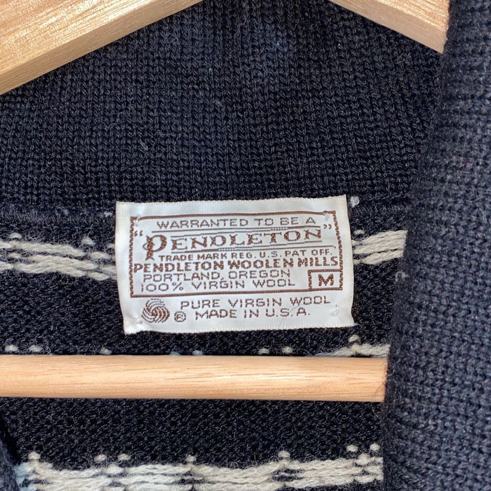 Pendleton Reindeers Virgin Wool Cardigan - Size Medium - Picture 5 of 5